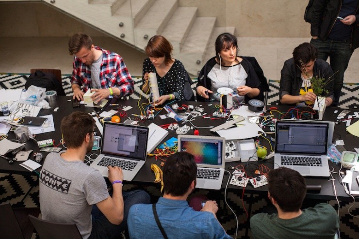 13601421385_589d693270_k